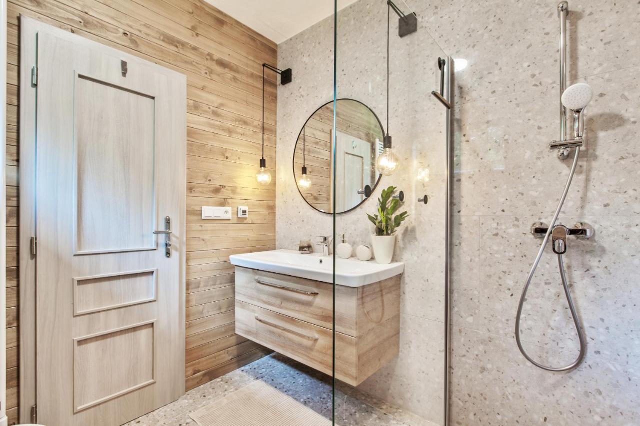 Zazi Apartmany Mýto pod Ďumbierom Buitenkant foto